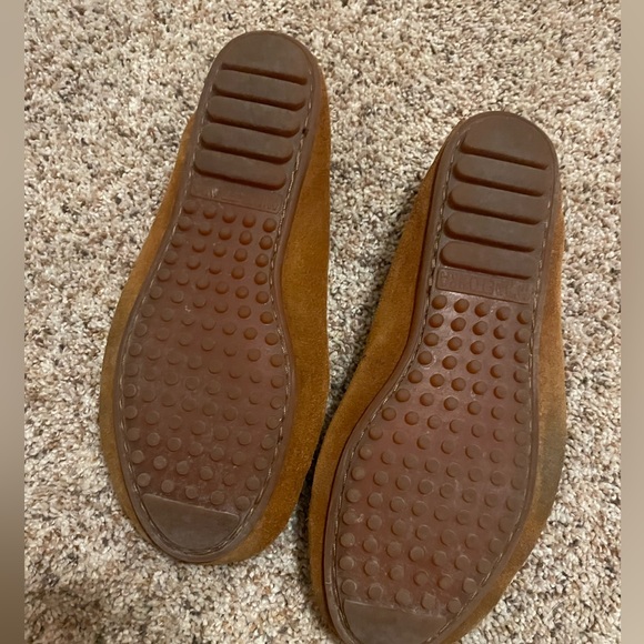 Minnetonka Kilty Hardsole Moccasins in Size 7.5 - Picture 4 of 4